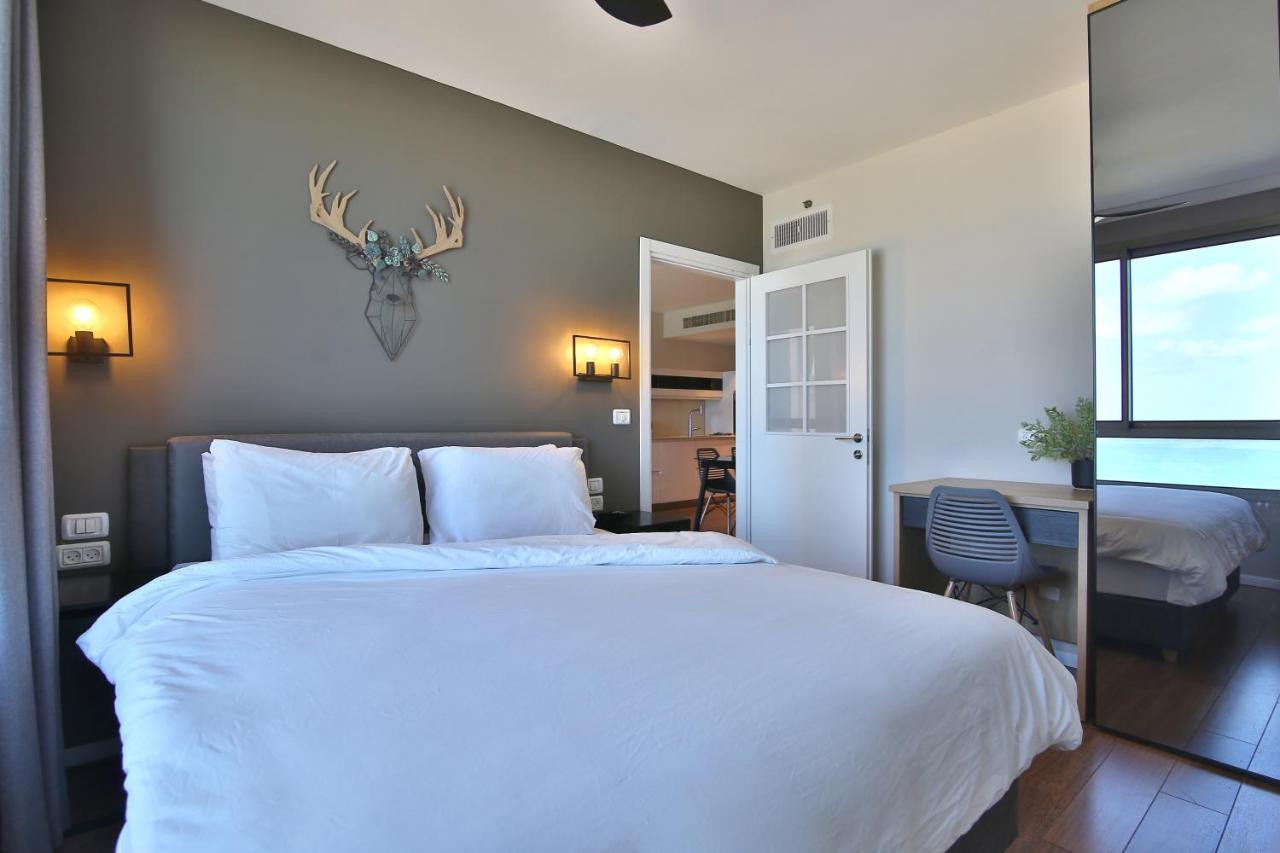 Luxury Suites By Notaly Ariel - Carmel Beach Haifa Exteriör bild