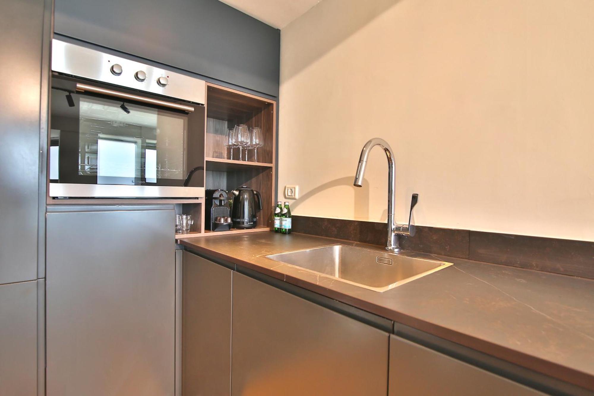 Luxury Suites By Notaly Ariel - Carmel Beach Haifa Exteriör bild